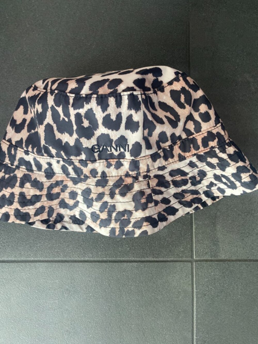 GANNI leopard bucket hat size M/L